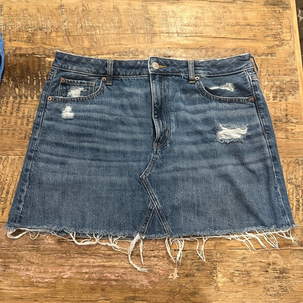 American eagle mini skirt